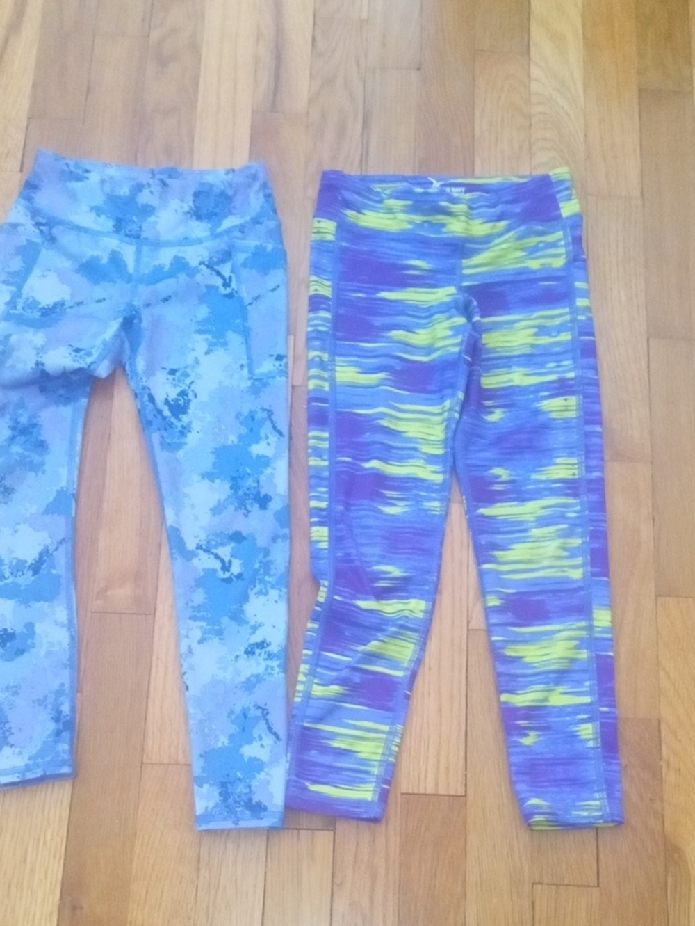 girl 6 drifit Leggings - Blue gray print & Purple/Yellow Pattern